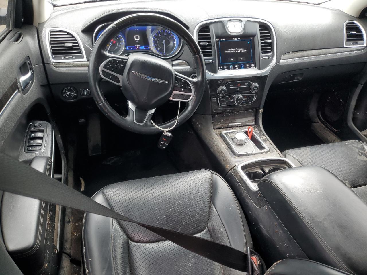 2019 CHRYSLER 300