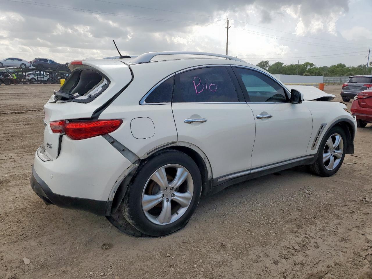2009 INFINITI FX35