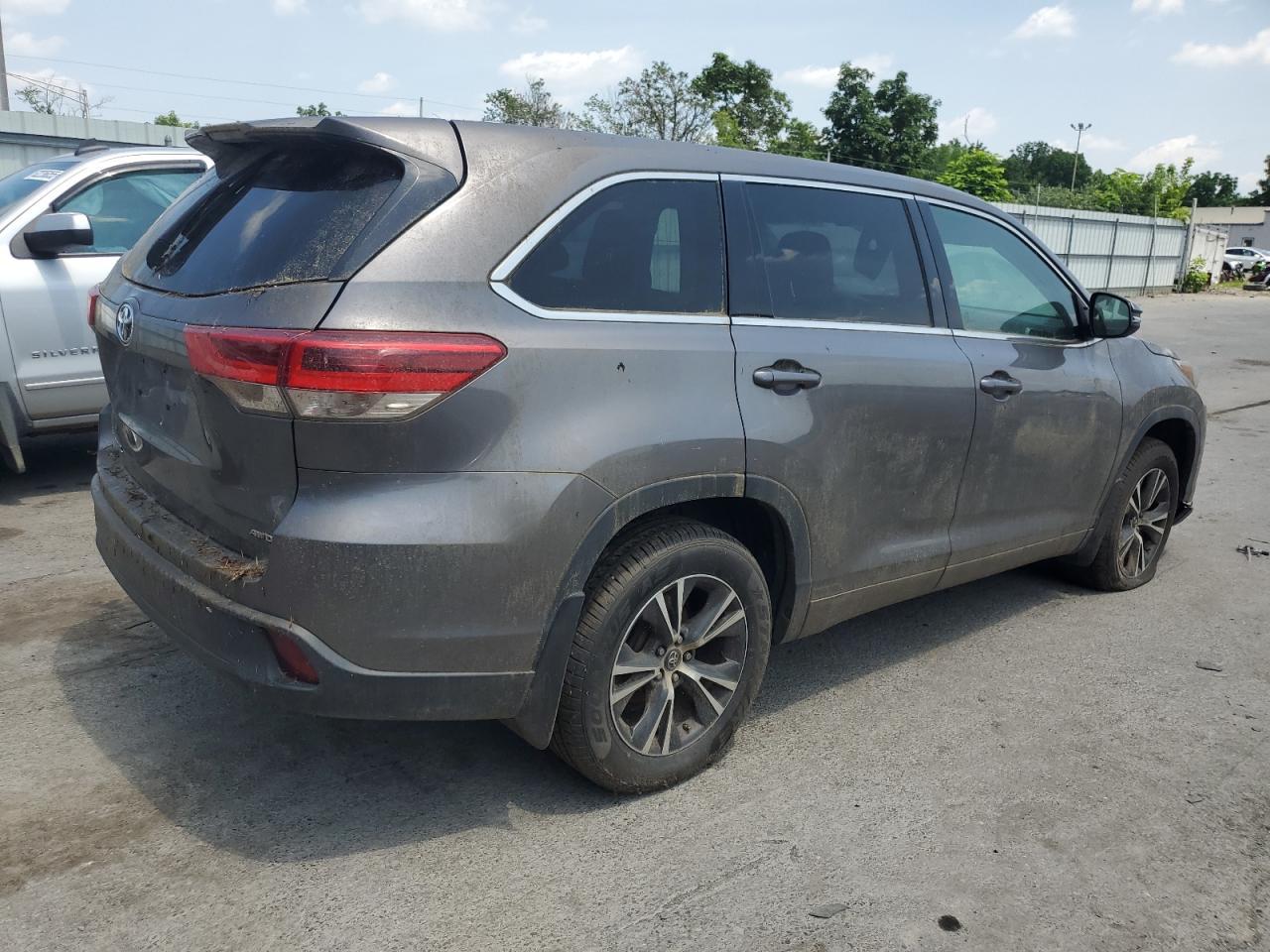 2018 TOYOTA HIGHLANDER
