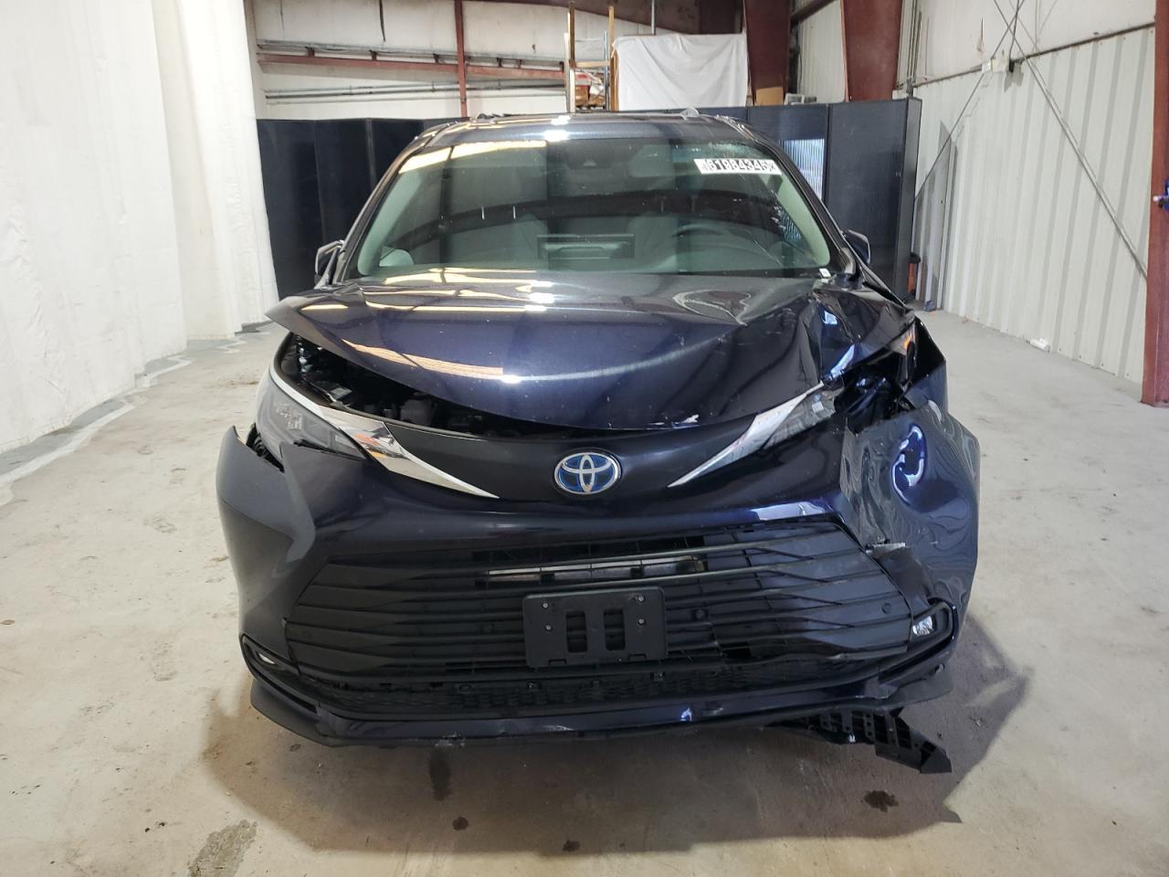 2025 TOYOTA SIENNA