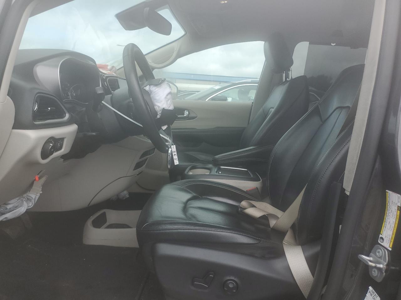 2022 CHRYSLER Pacifica
