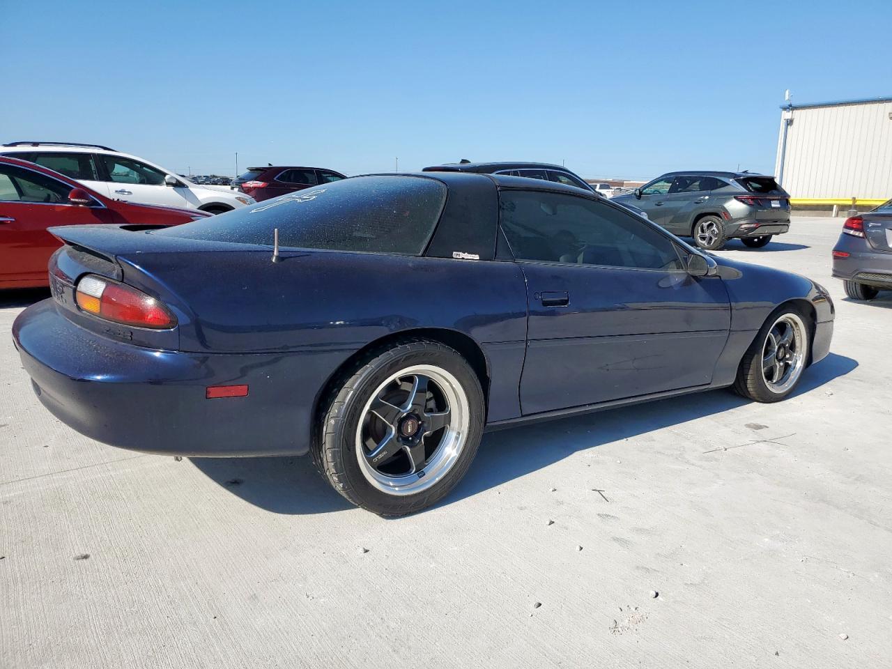 2002 CHEVROLET Camaro