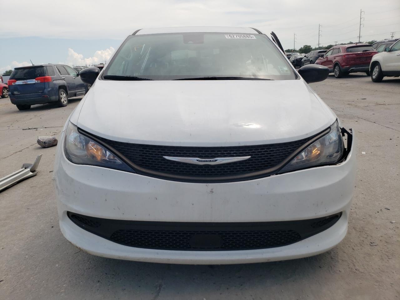 2024 CHRYSLER Voyager