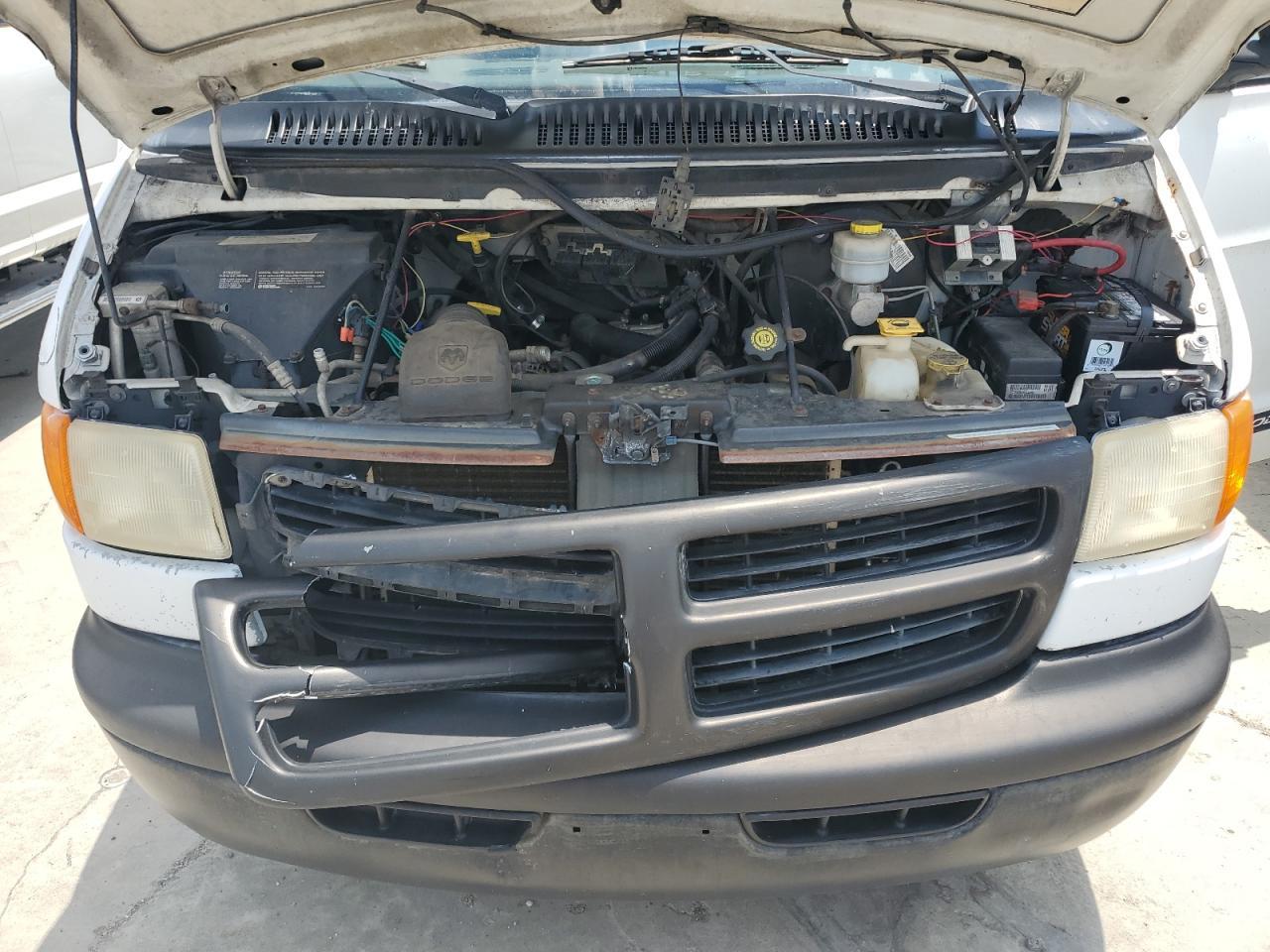 2002 DODGE B Series