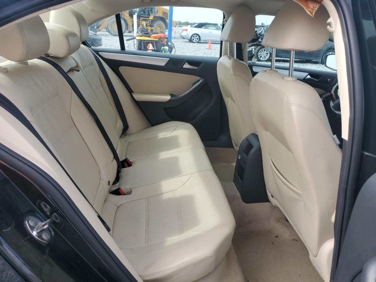 2013 VOLKSWAGEN JETTA