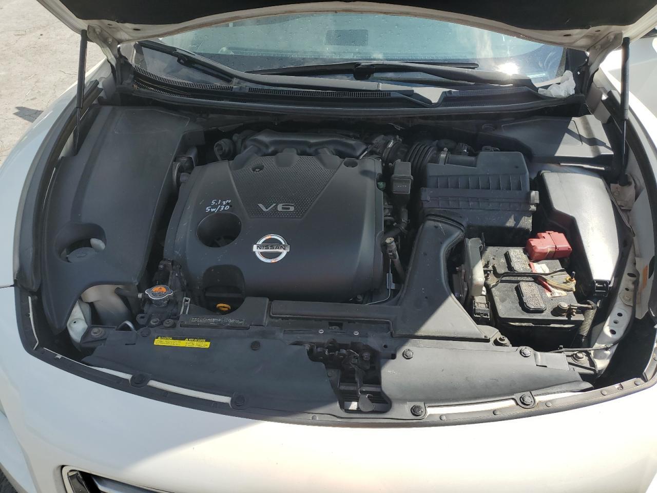 2014 NISSAN Maxima