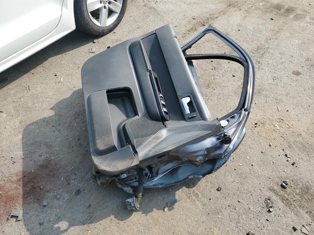 2010 FORD ESCAPE