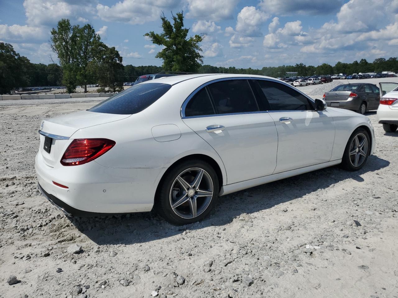 2017 MERCEDES-BENZ E-Class
