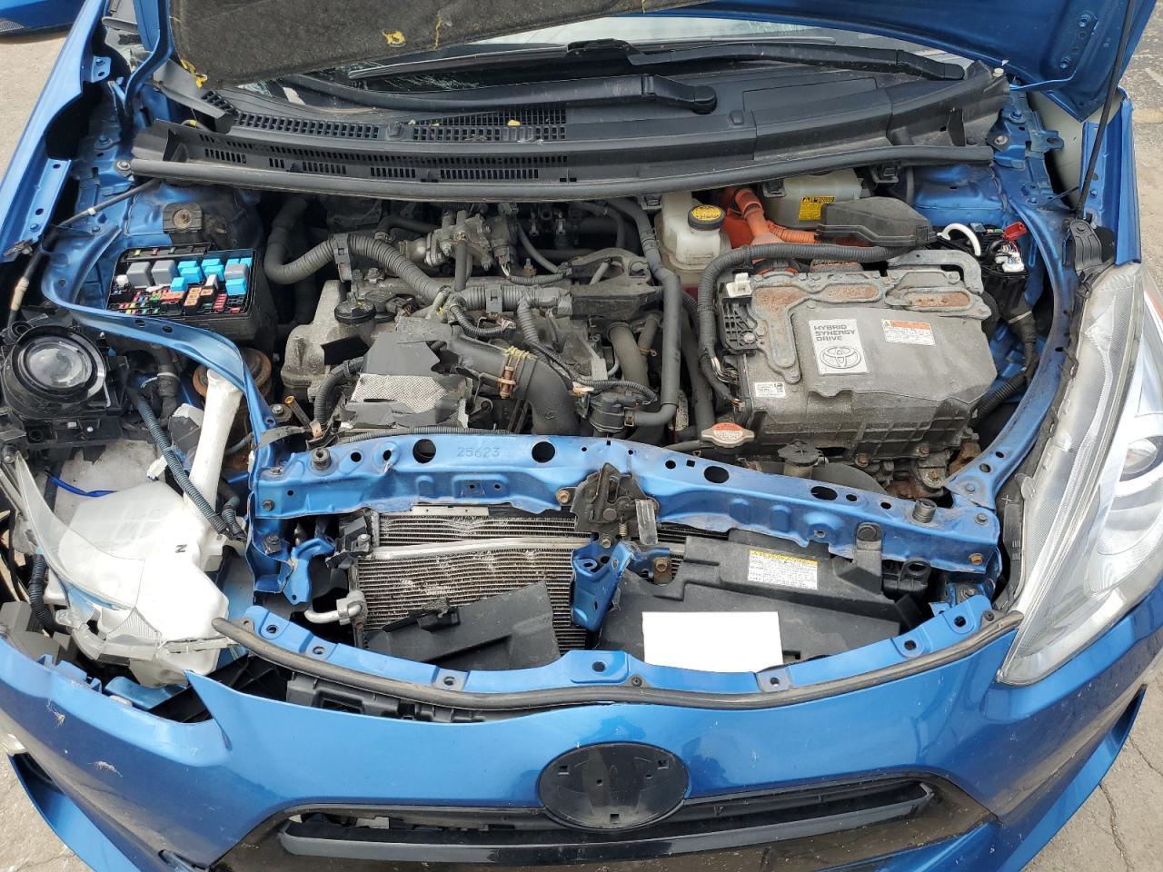 2015 TOYOTA Prius c