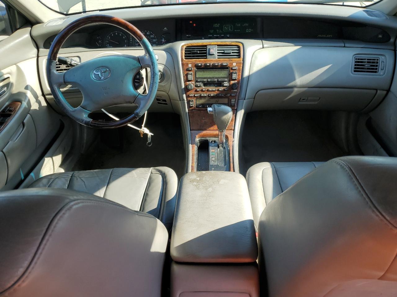 2003 TOYOTA Avalon