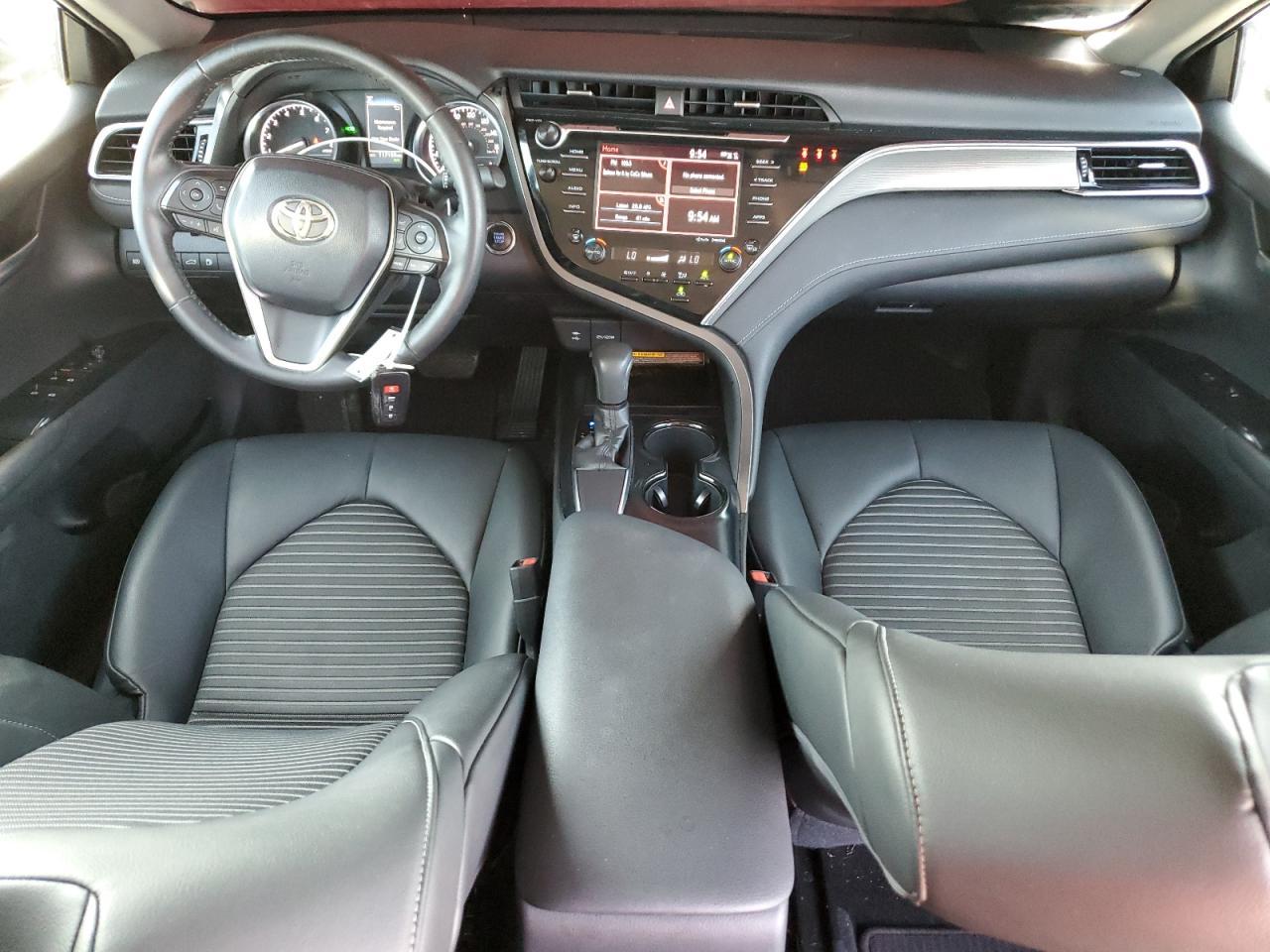 2018 TOYOTA CAMRY