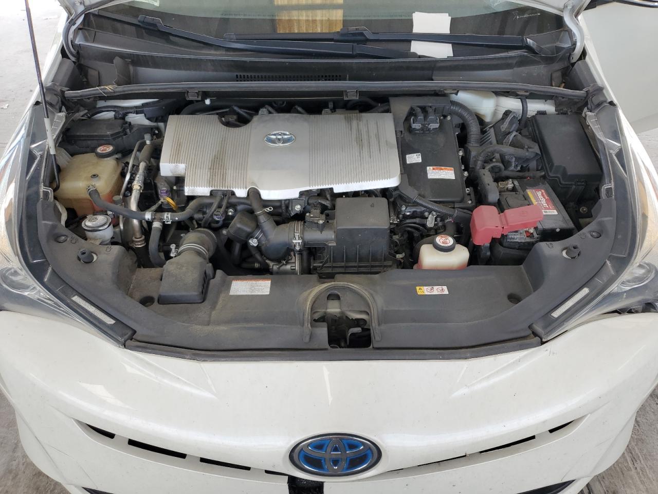 2017 TOYOTA PRIUS