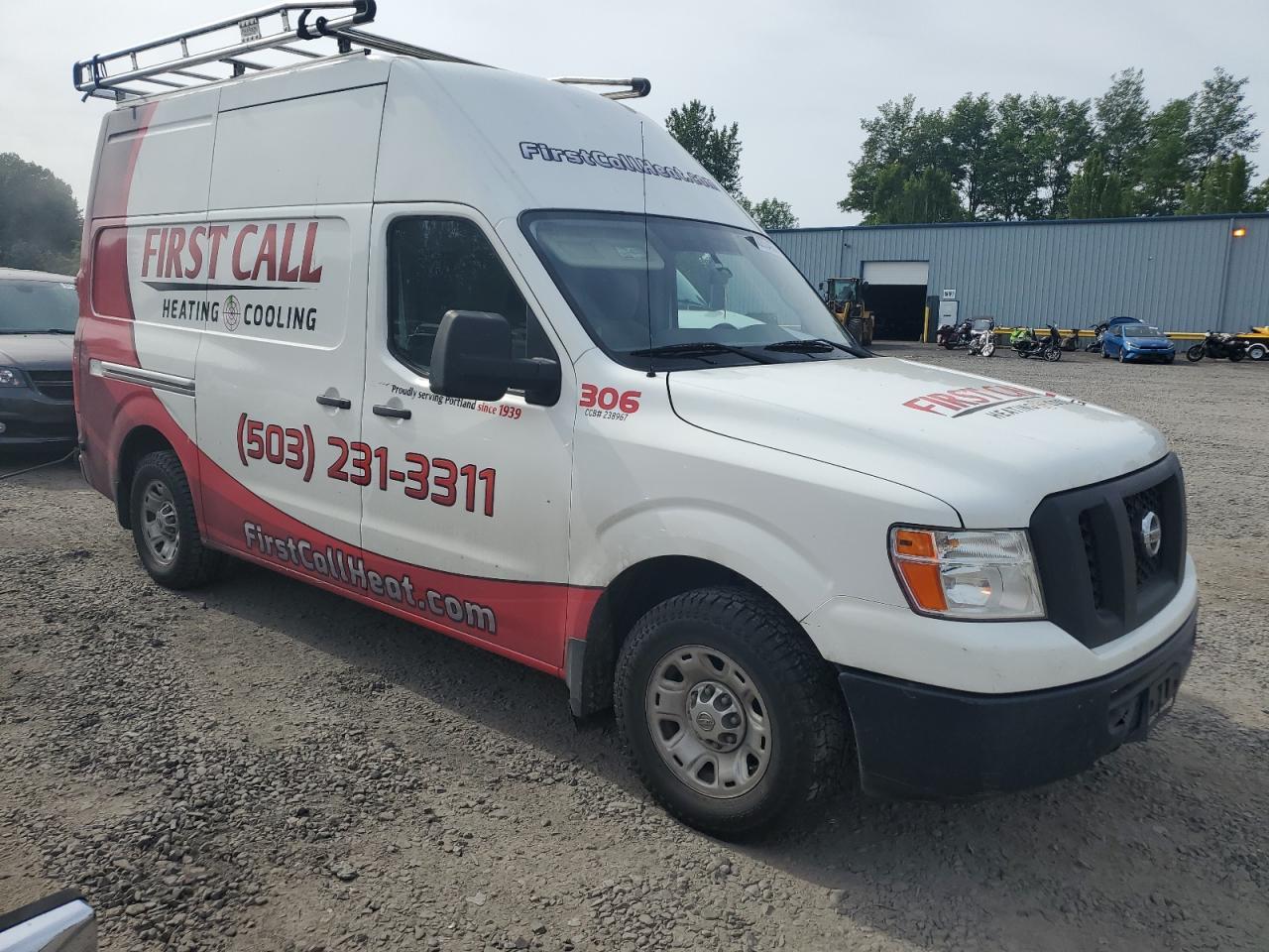 2016 NISSAN NV 2500