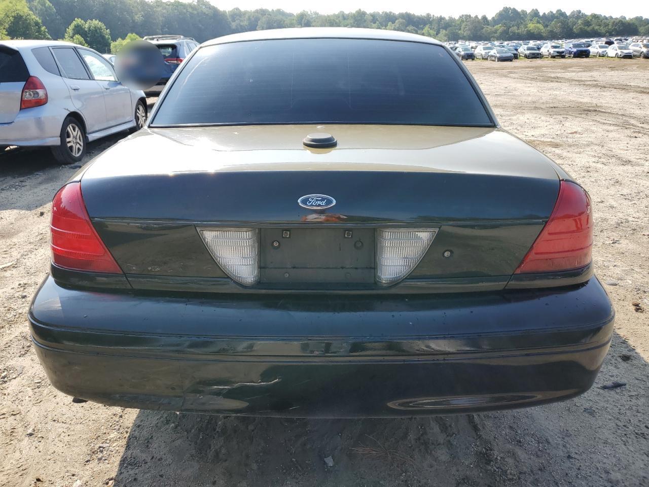 2010 FORD Crown Victoria