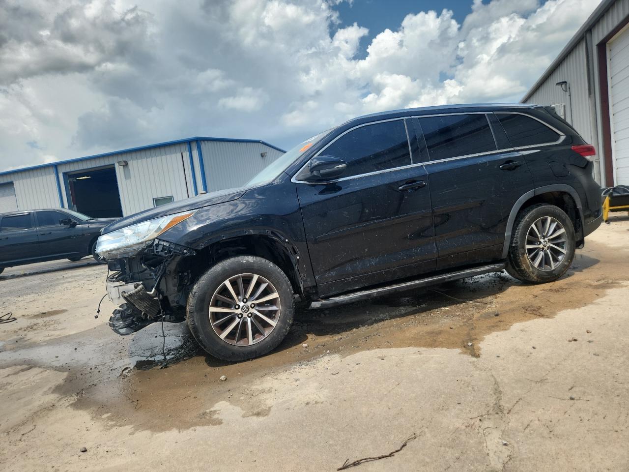 2018 TOYOTA HIGHLANDER