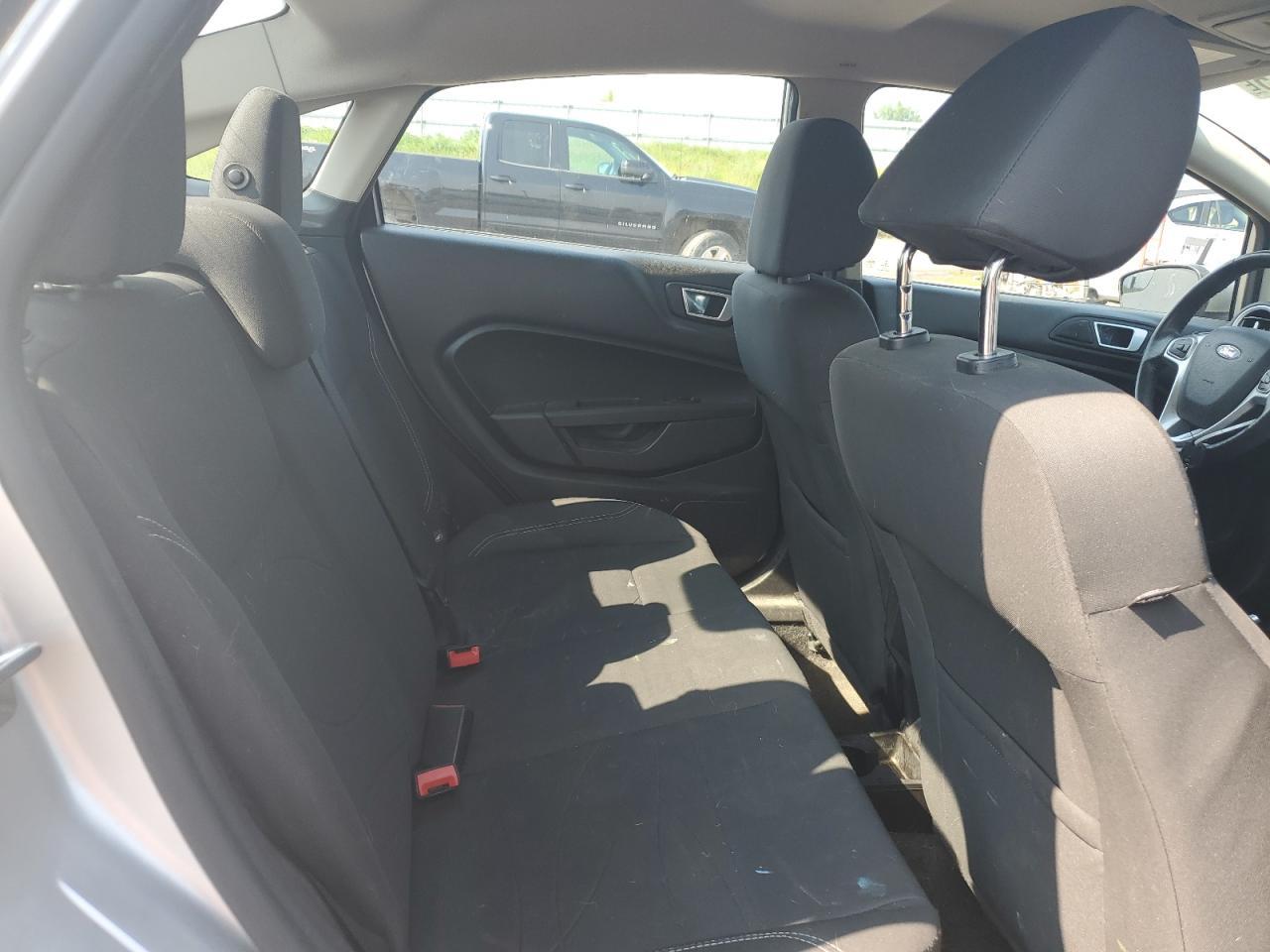 2015 FORD Fiesta