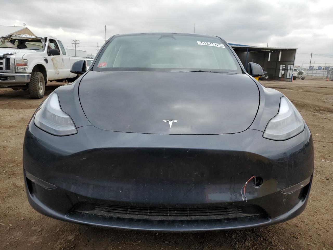 2025 TESLA MODEL Y