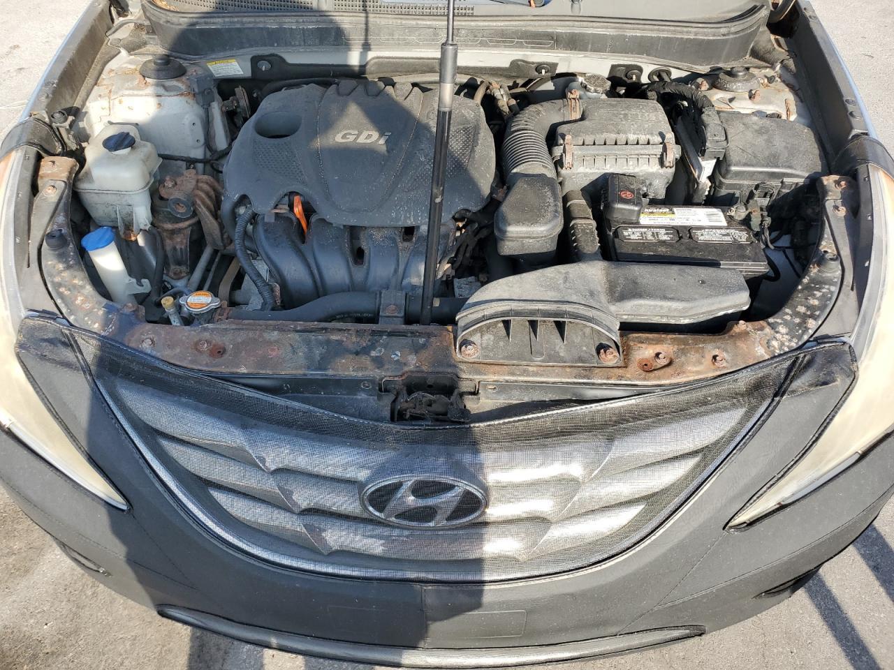 2011 HYUNDAI SONATA