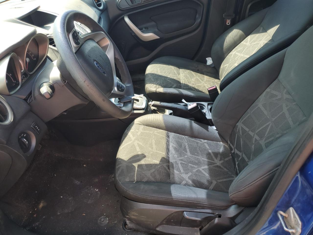 2011 FORD Fiesta