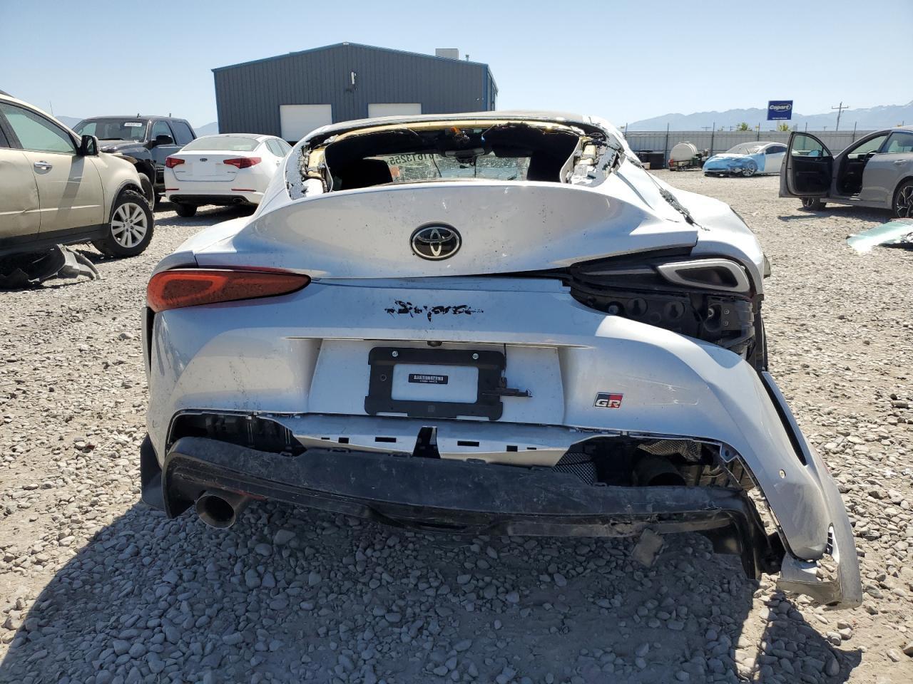 2022 TOYOTA Supra