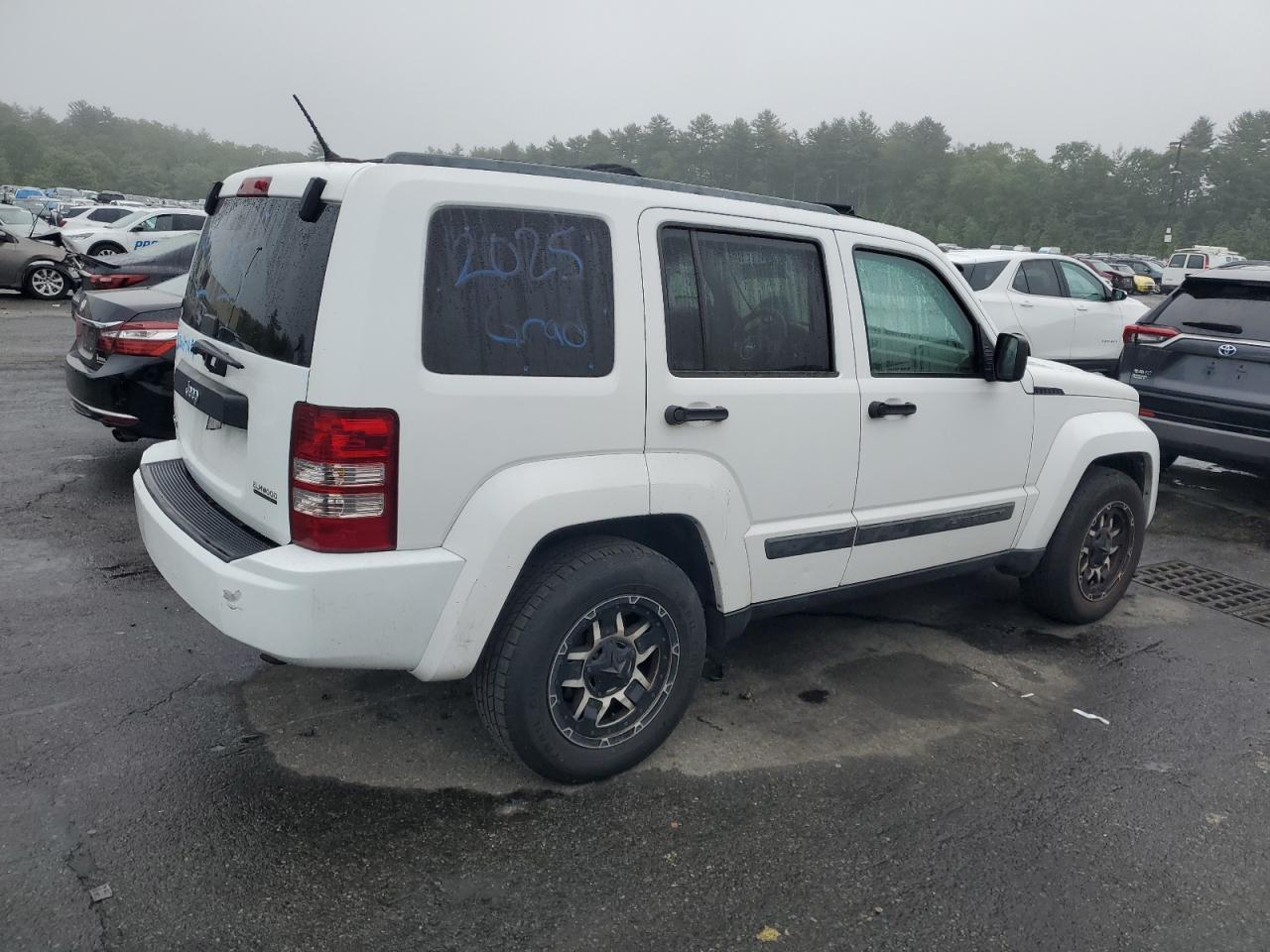 2012 JEEP Liberty