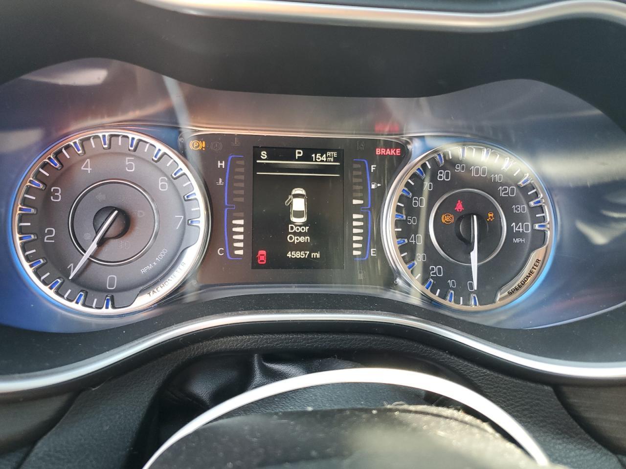 2016 CHRYSLER 200