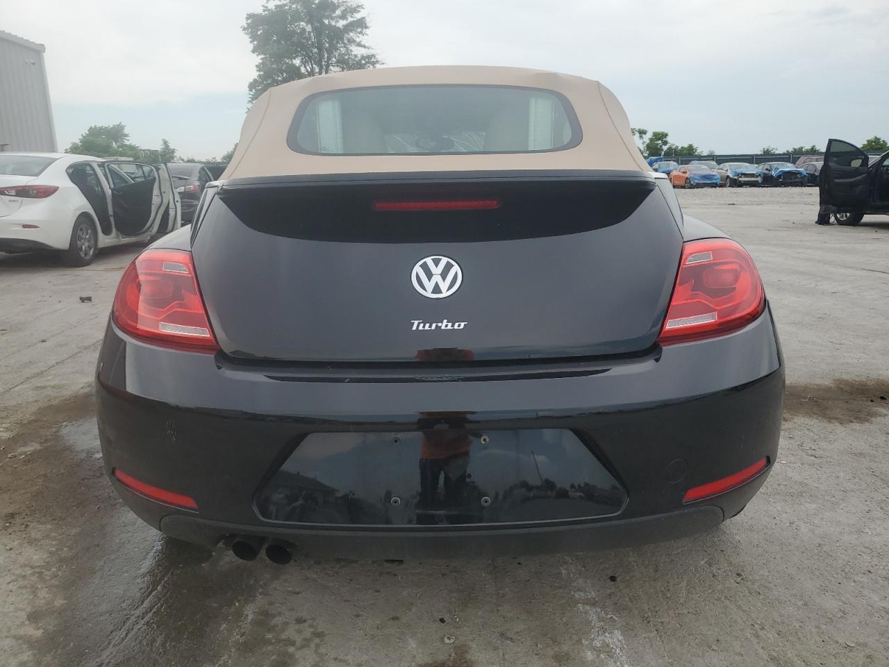 2016 VOLKSWAGEN Beetle