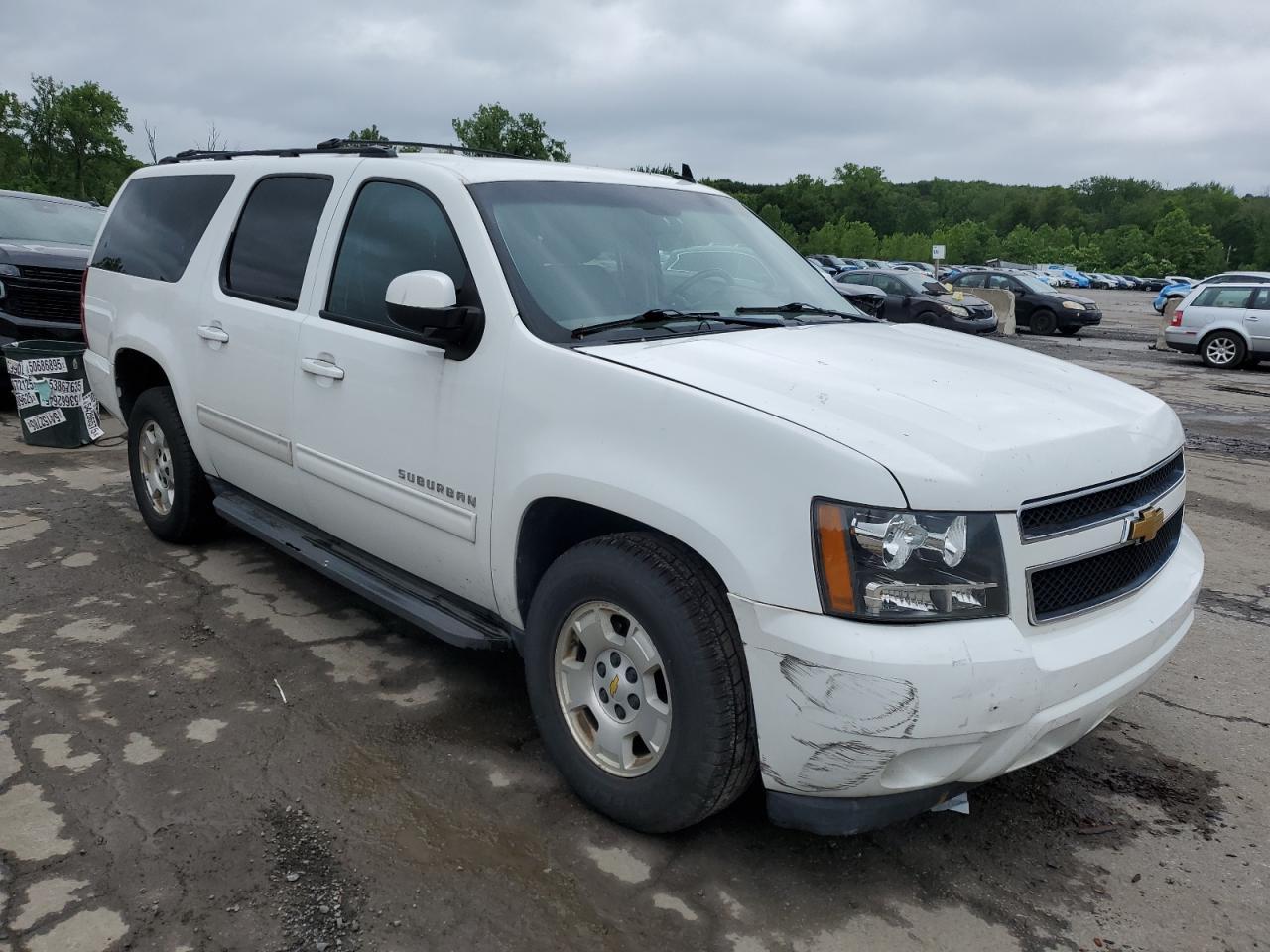 2014 CHEVROLET Suburban
