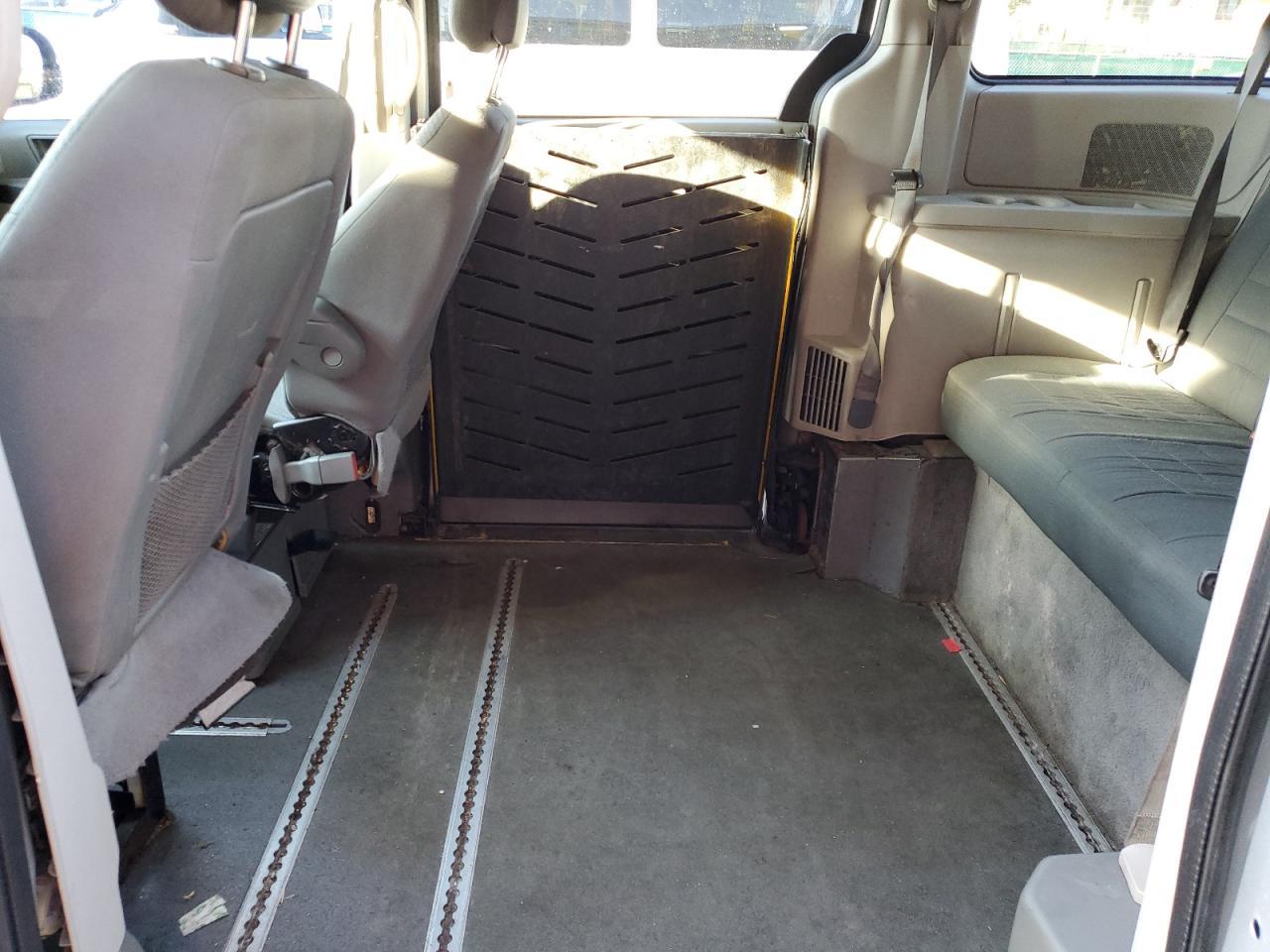 2010 DODGE CARAVAN