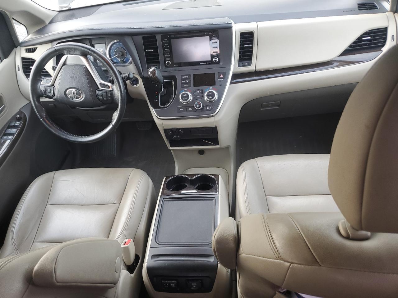 2019 TOYOTA SIENNA