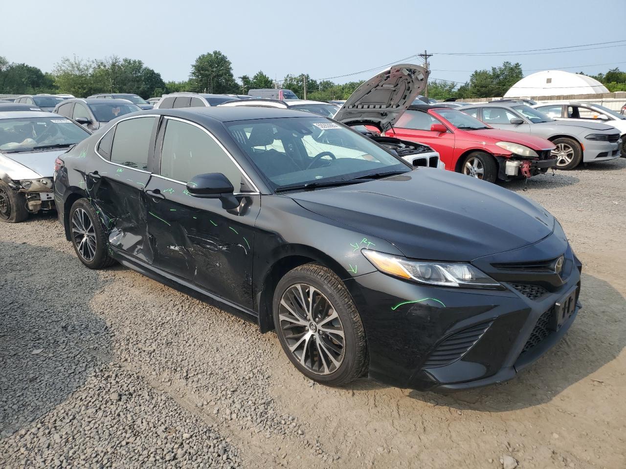 2019 TOYOTA CAMRY