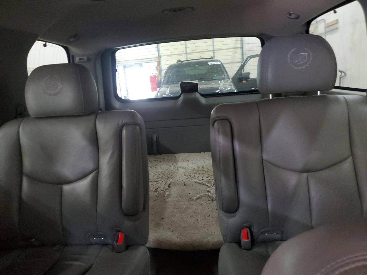 2005 CADILLAC ESCALADE