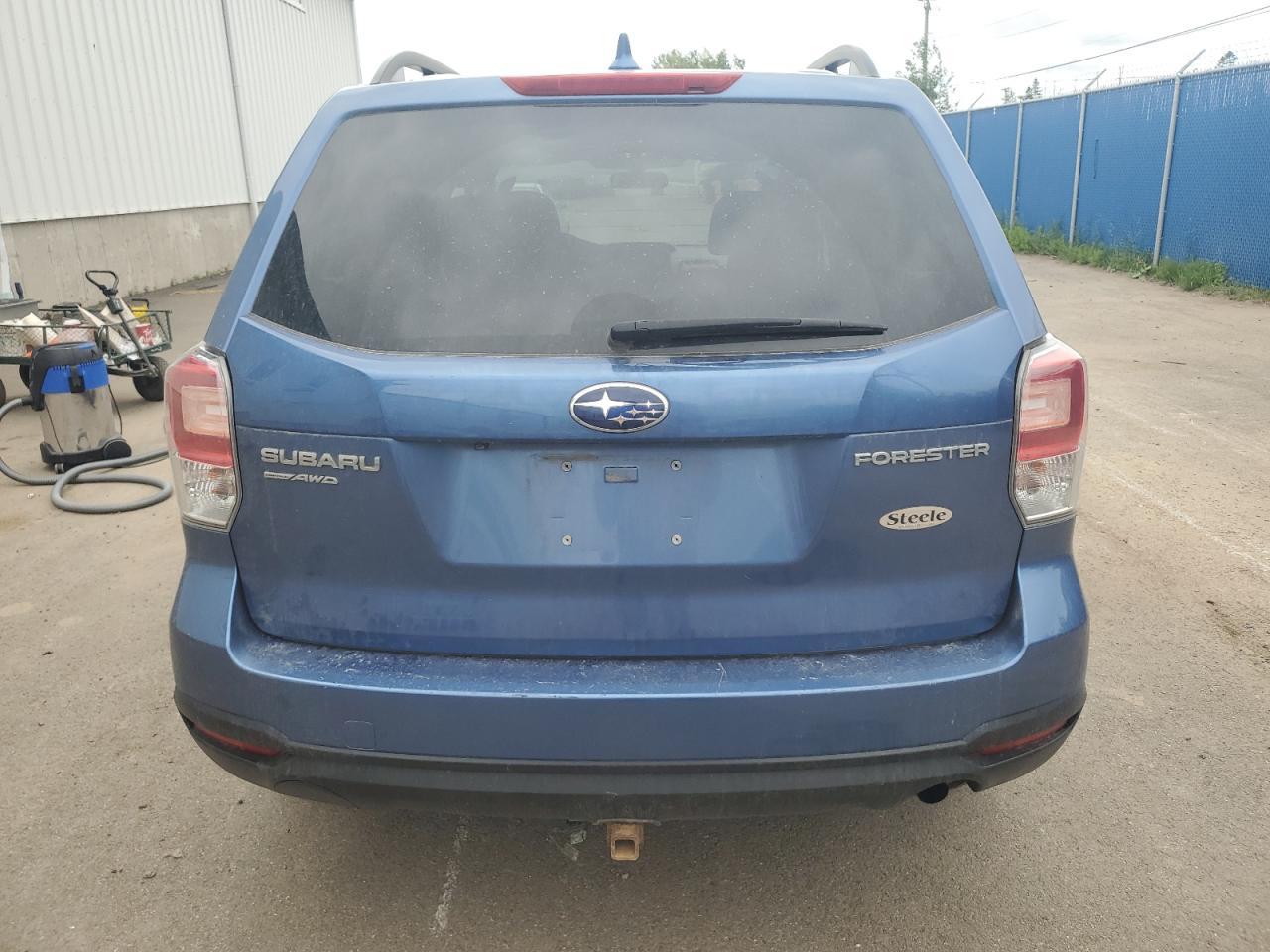2018 SUBARU FORESTER