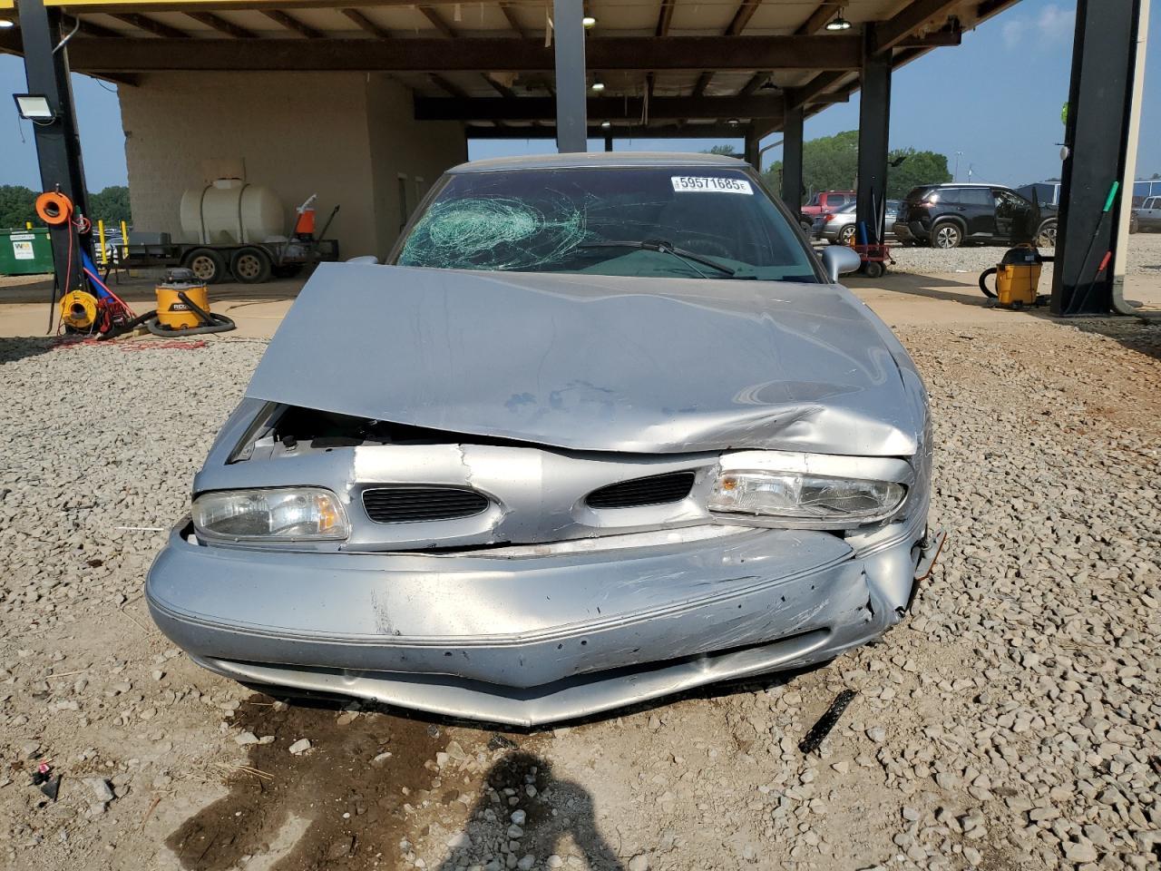 1998 OLDSMOBILE 88