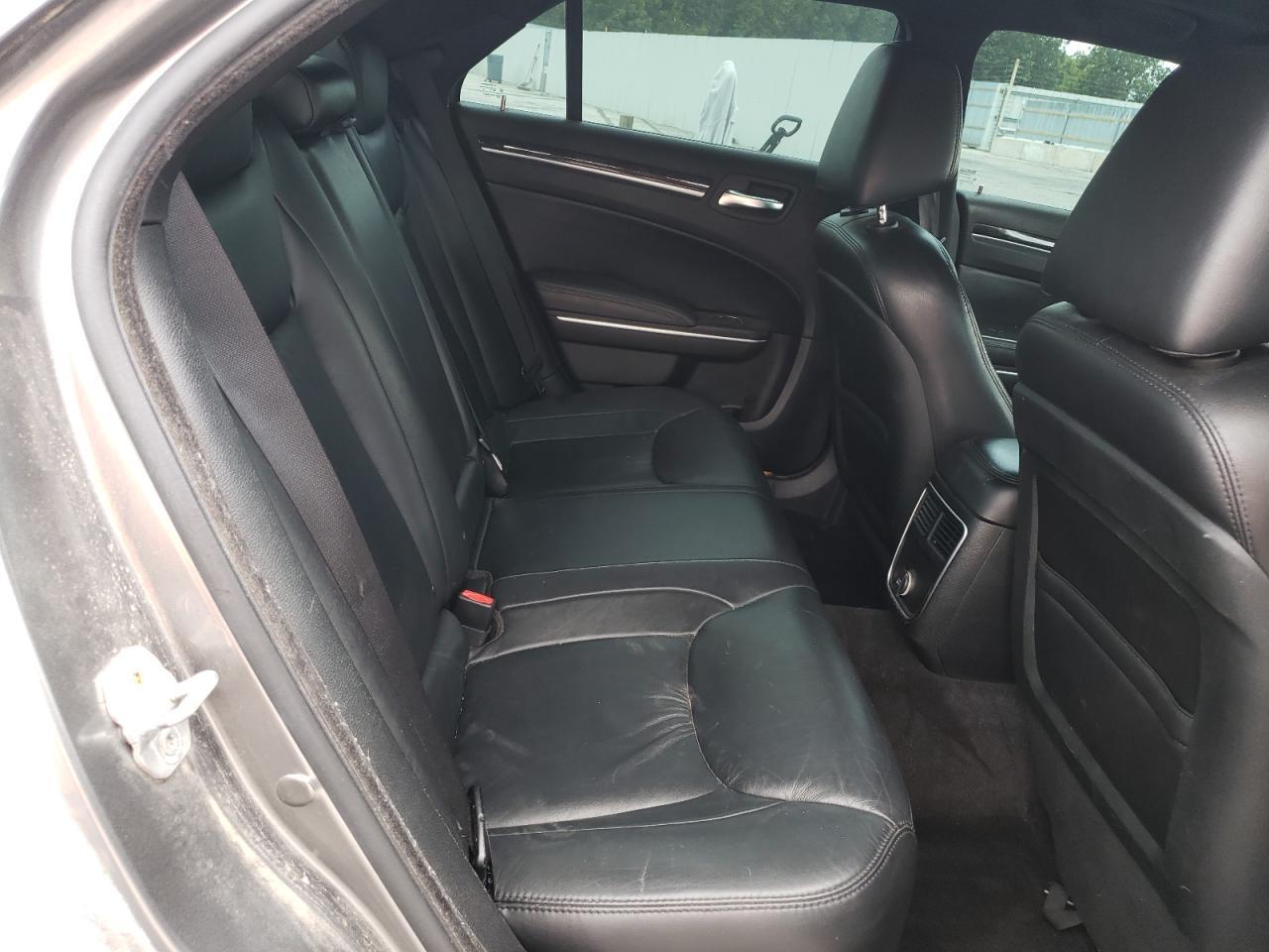 2011 CHRYSLER 300