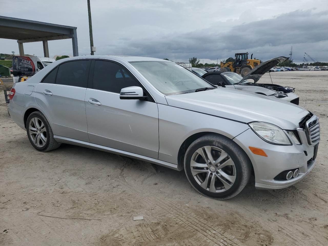 2010 MERCEDES-BENZ E-Class