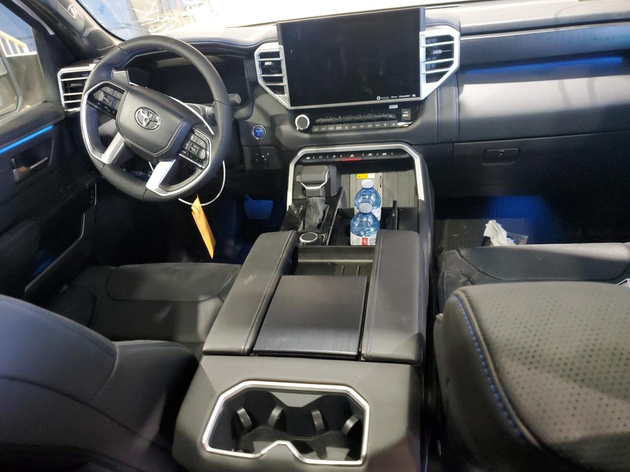 2024 TOYOTA Sequoia