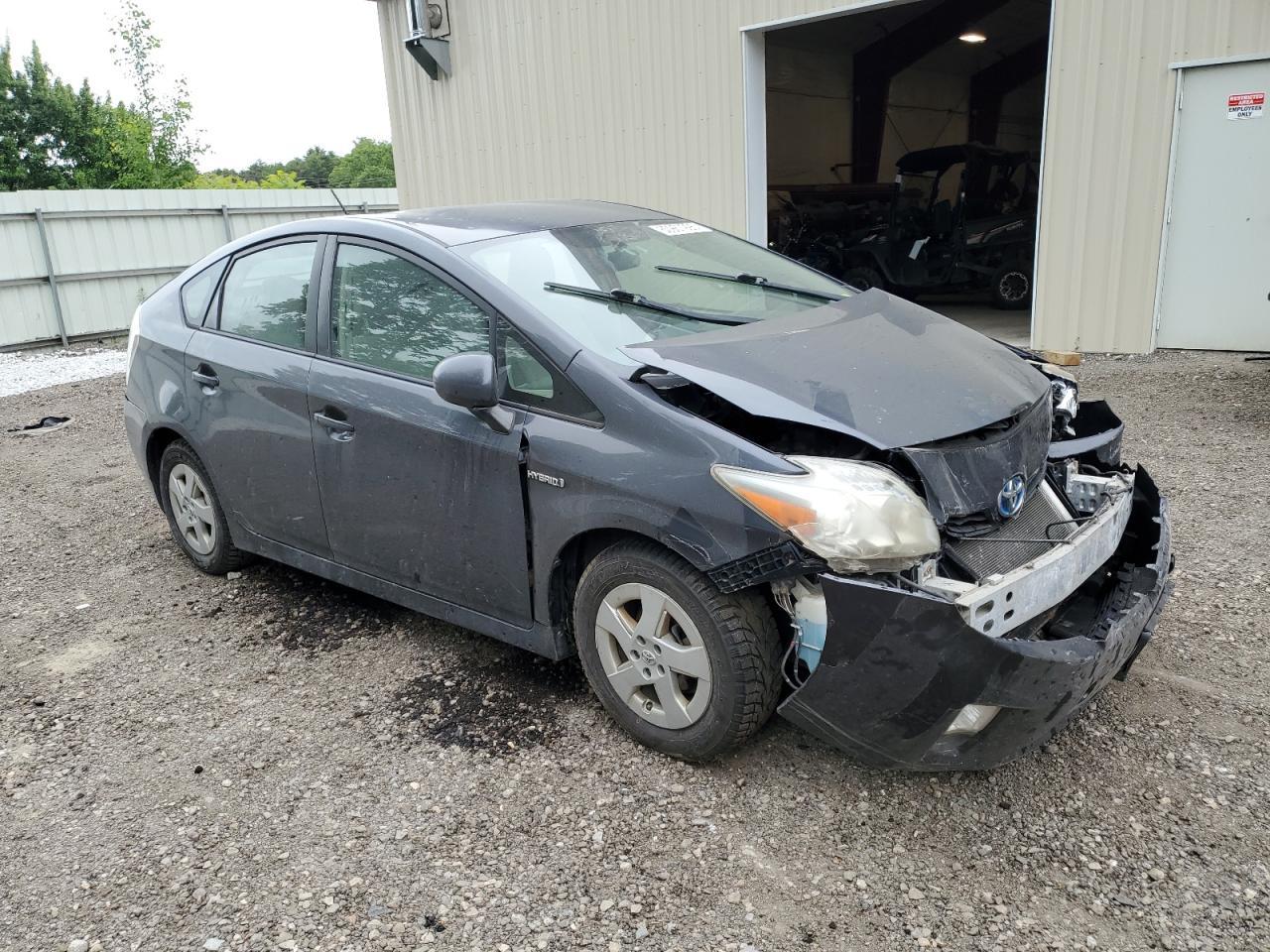 2011 TOYOTA PRIUS