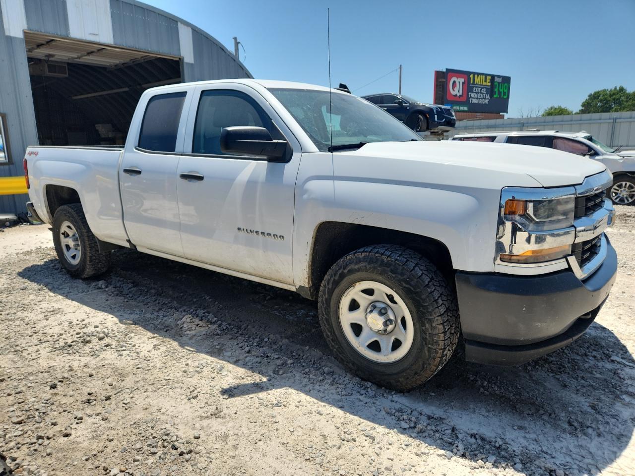 2018 CHEVROLET Silverado