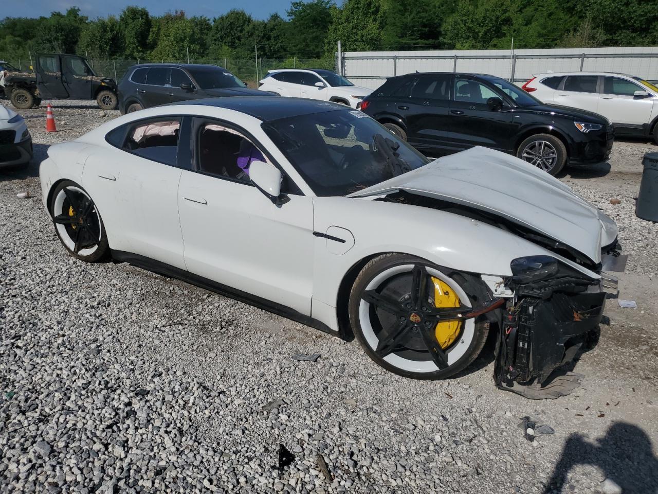 2024 PORSCHE Taycan
