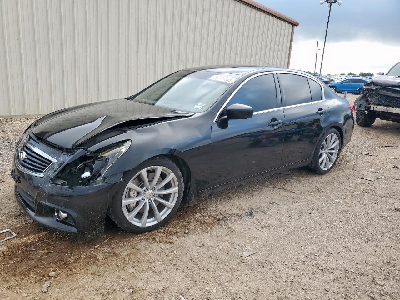 2015 INFINITI Q40