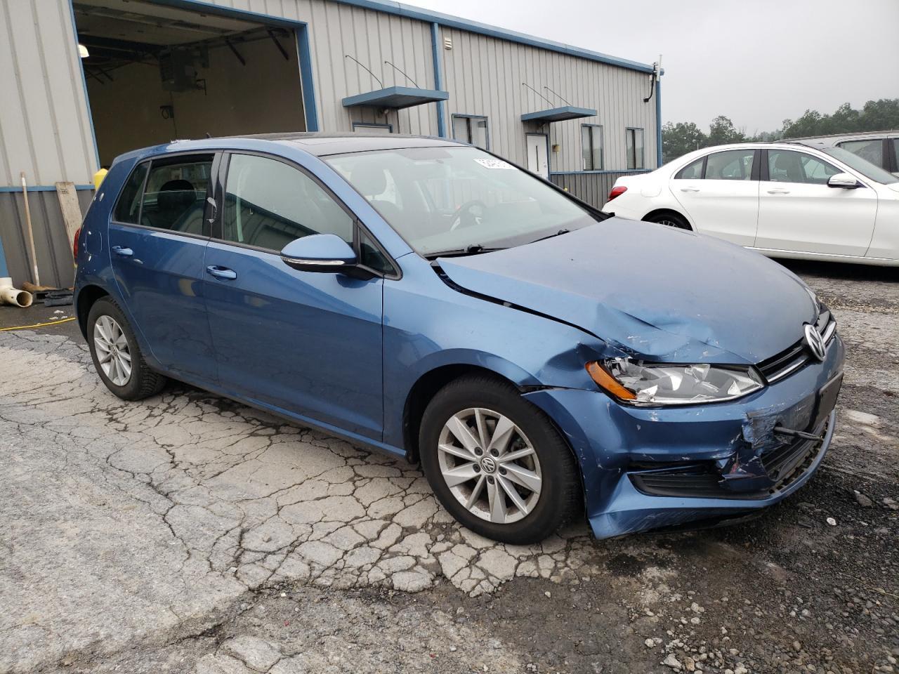 2016 VOLKSWAGEN GOLF