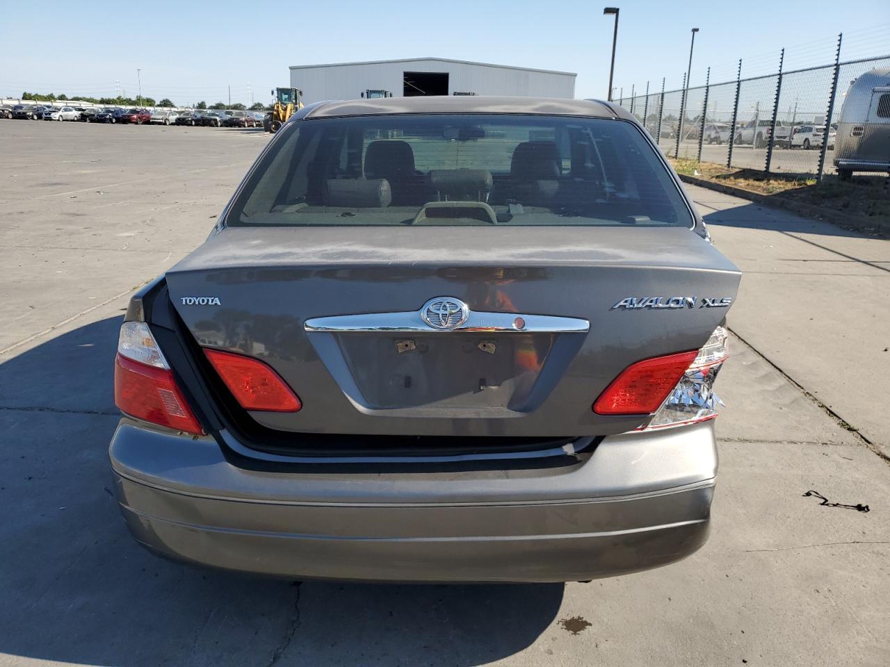 2003 TOYOTA Avalon