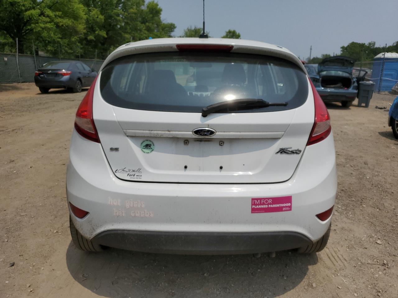 2013 FORD Fiesta