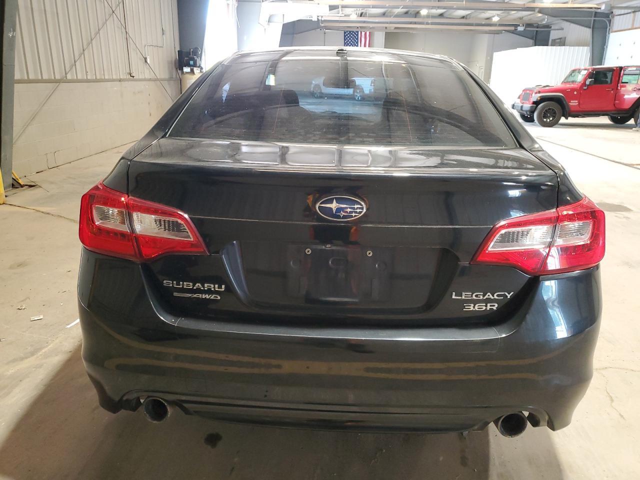 2015 SUBARU Legacy