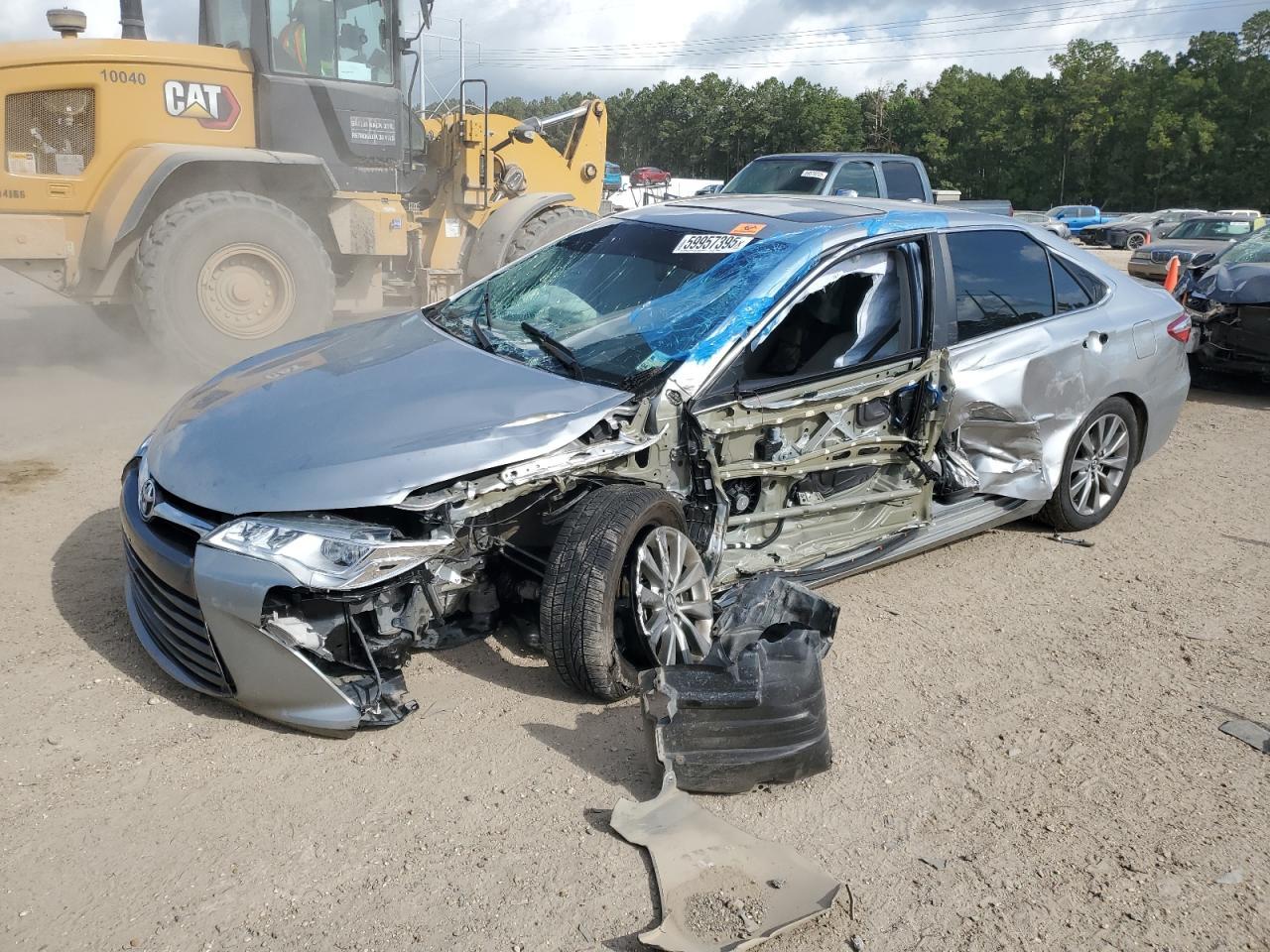 2016 TOYOTA CAMRY