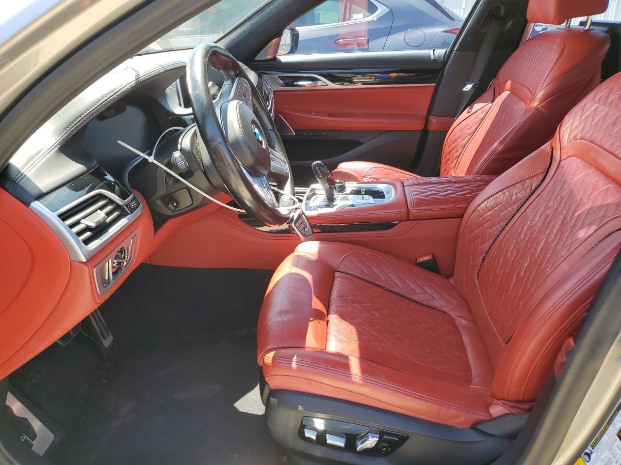 2020 BMW M7