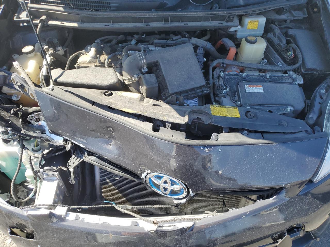 2013 TOYOTA PRIUS