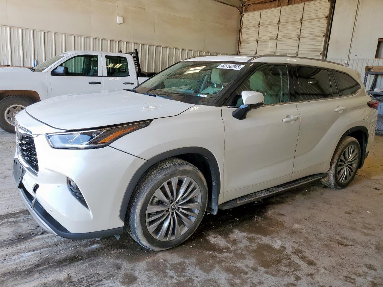 2020 TOYOTA HIGHLANDER
