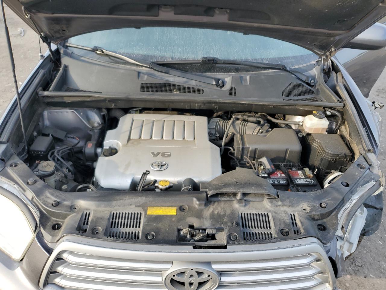 2010 TOYOTA HIGHLANDER